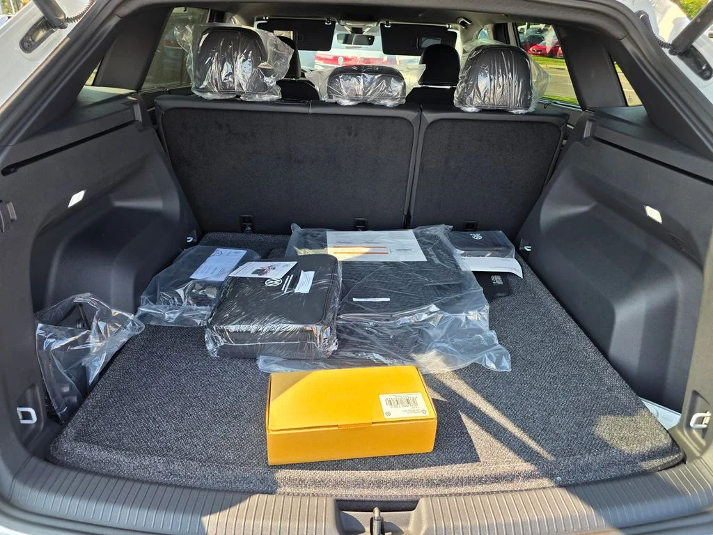2026 Volkswagen Atlas Cross Sport SE w/Tech - Photo 30