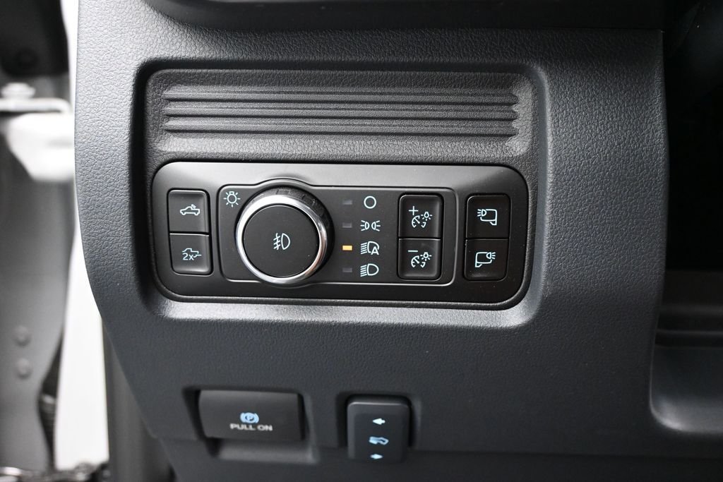 New 2026 Avalanche Ford Lariat image 14