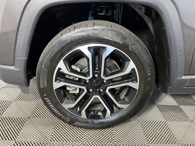 Used 2023 Gray Jeep Limited image 11