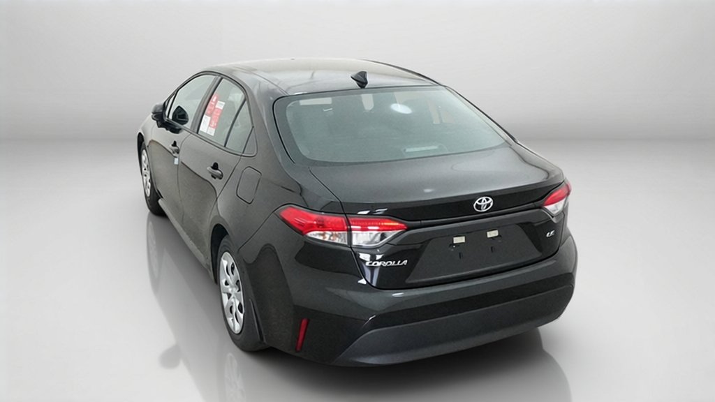New 2027 Inked Toyota LE image 13