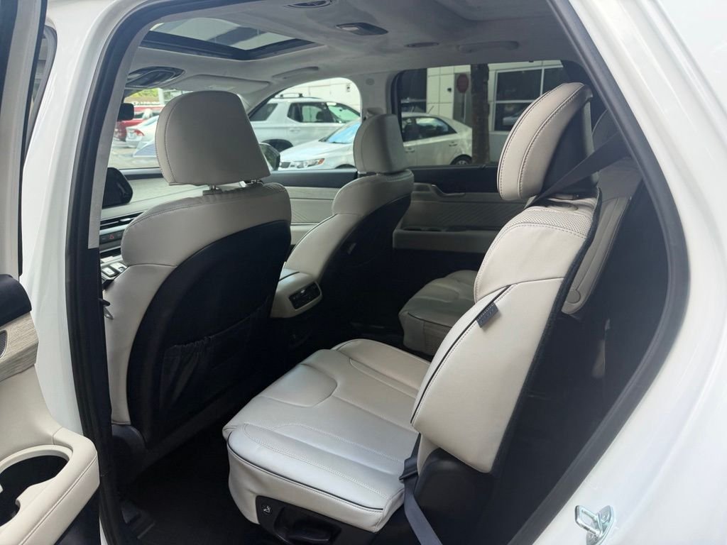 Used 2024 Hyper White Hyundai Calligraphy image 15