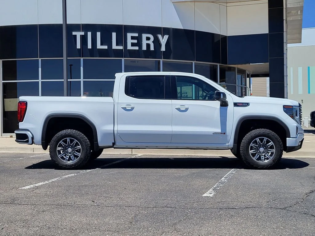 2025 GMC Sierra 4WD Crew Cab Short Box AT4's photo