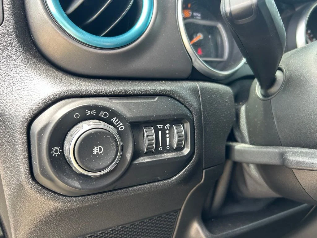 Used 2021 Black Jeep Unlimited Willys image 12