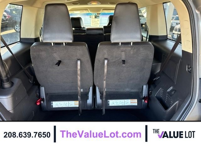 Used 2013 Gray Ford Limited image 17