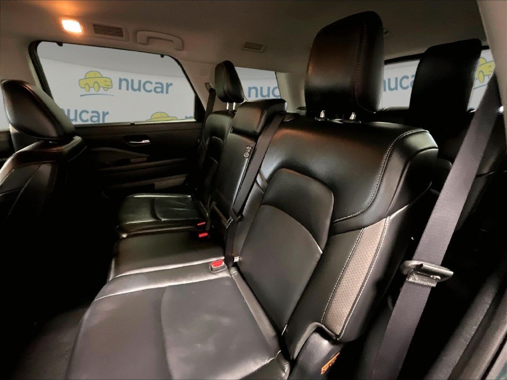 Used 2025 Black Nissan SL image 14