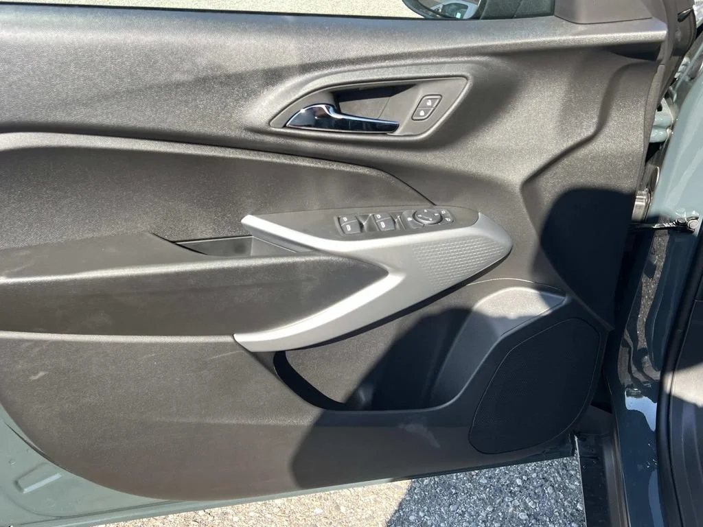 2026 Chevrolet Trax LS - Photo 10