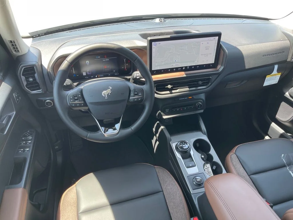 New 2026 Space White Metallic Ford Outer Banks® image 3
