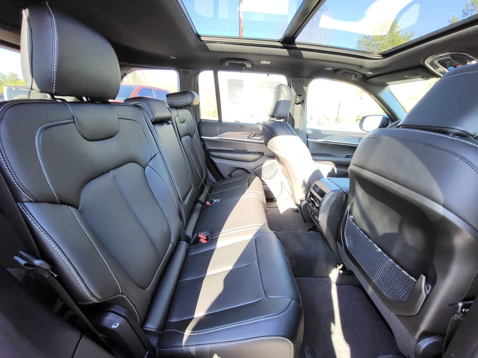 2025 Jeep Grand Cherokee Limited - Photo 13