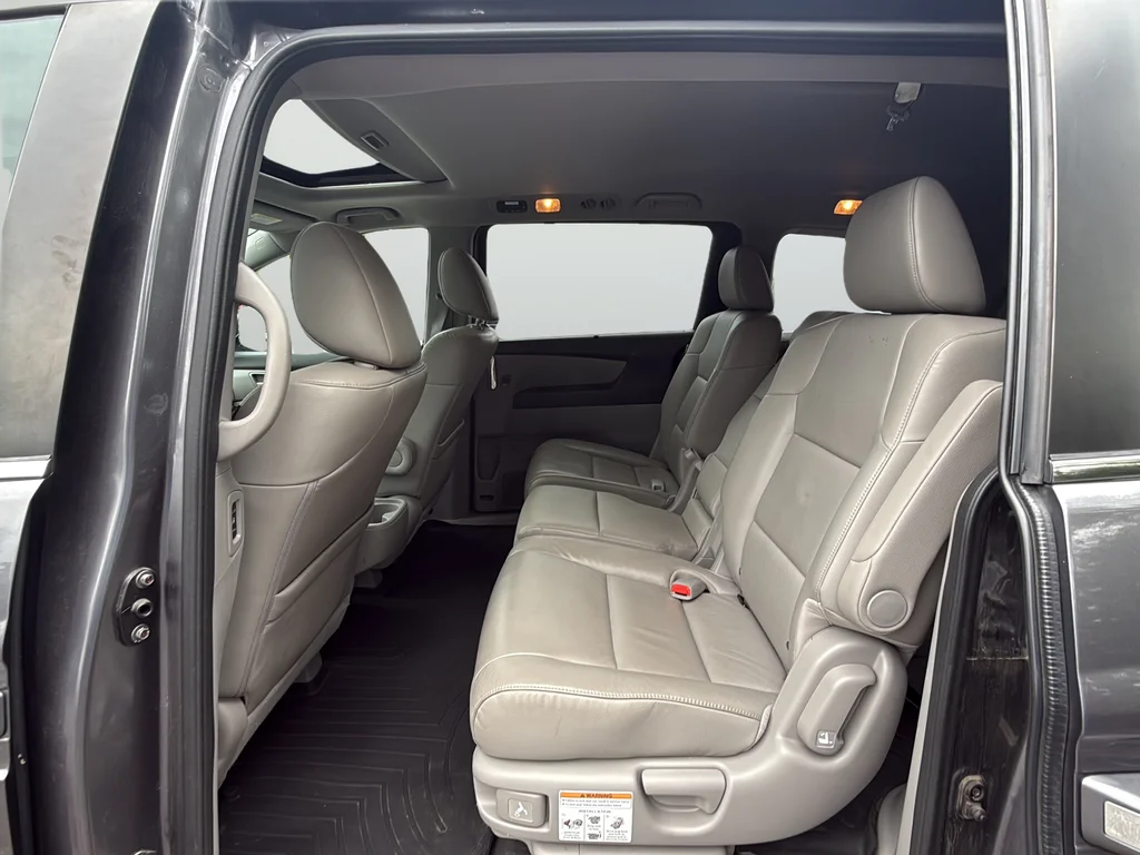 Used 2016  Honda EX-L image 12