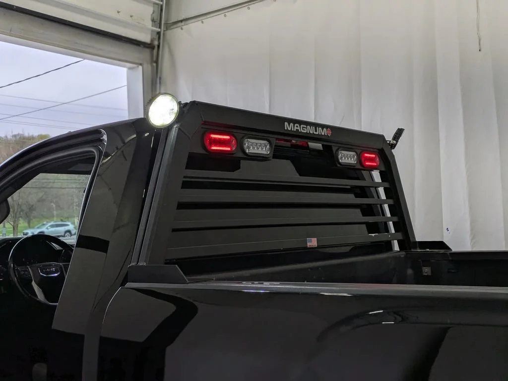 Used 2024 Onyx Black GMC SLE image 24