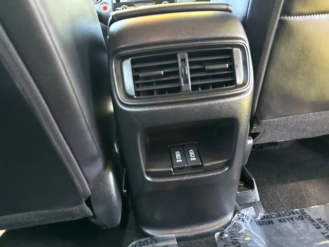 Used 2018 White Honda EX-L image 19