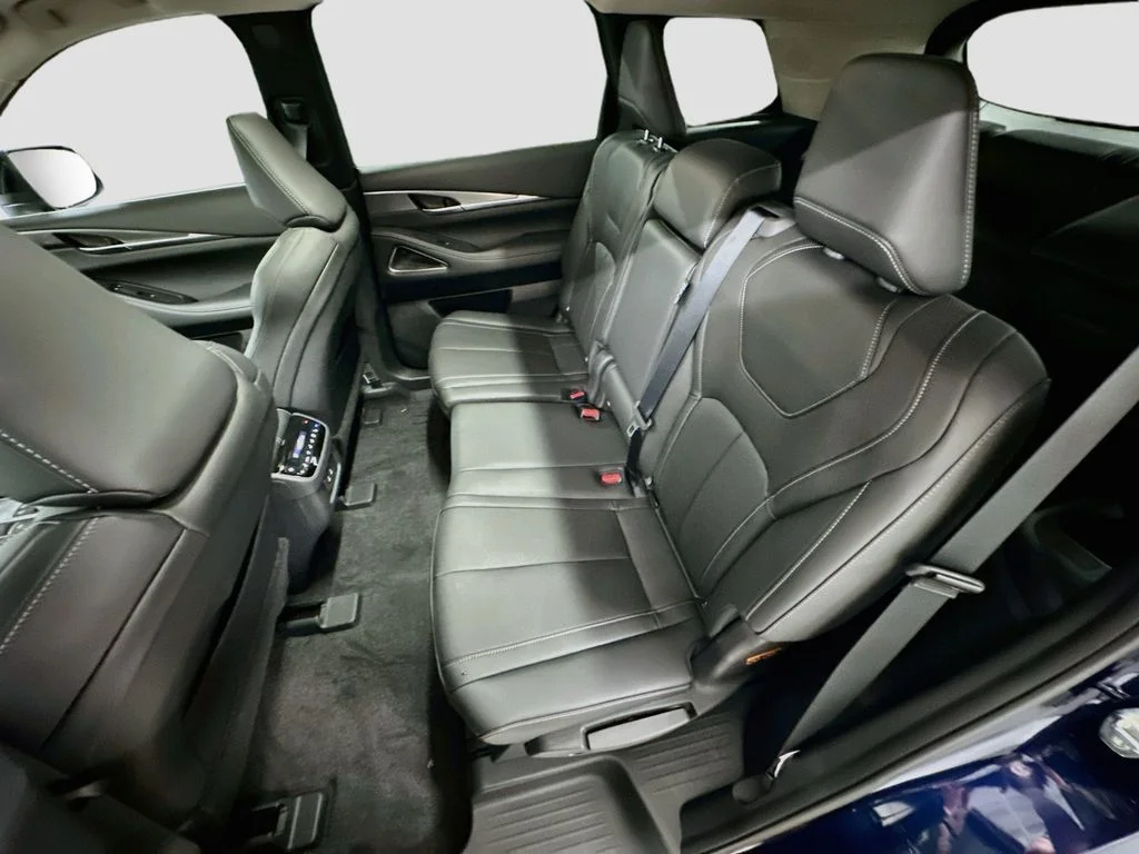 New 2027 GRAND BLUE INFINITI LUXE image 25