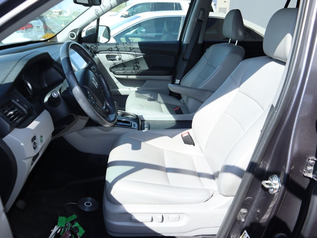 2017 Honda Pilot EX-L - Photo 9