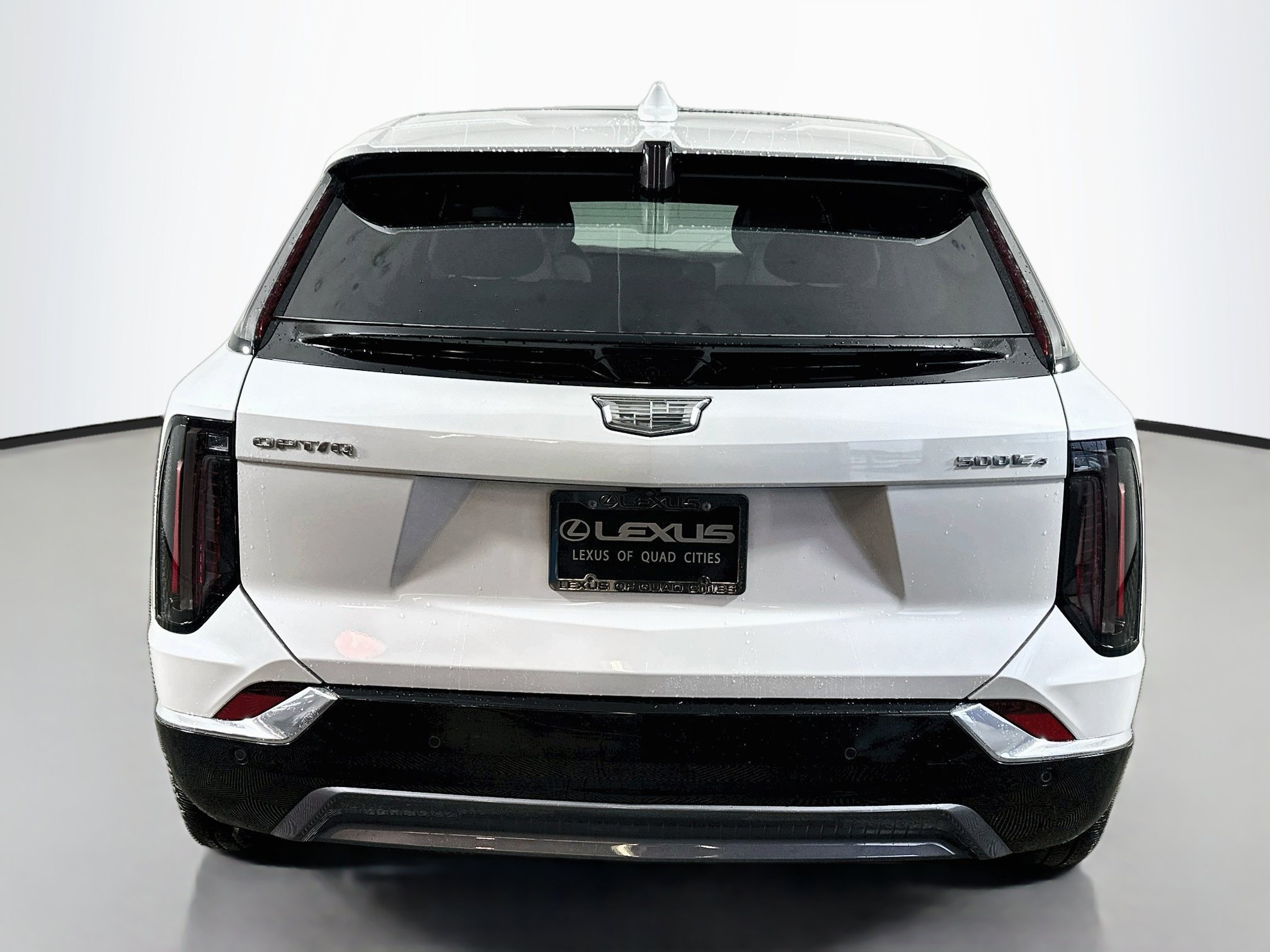 Used 2025 Crystal White Tricoat Cadillac Luxury image 6
