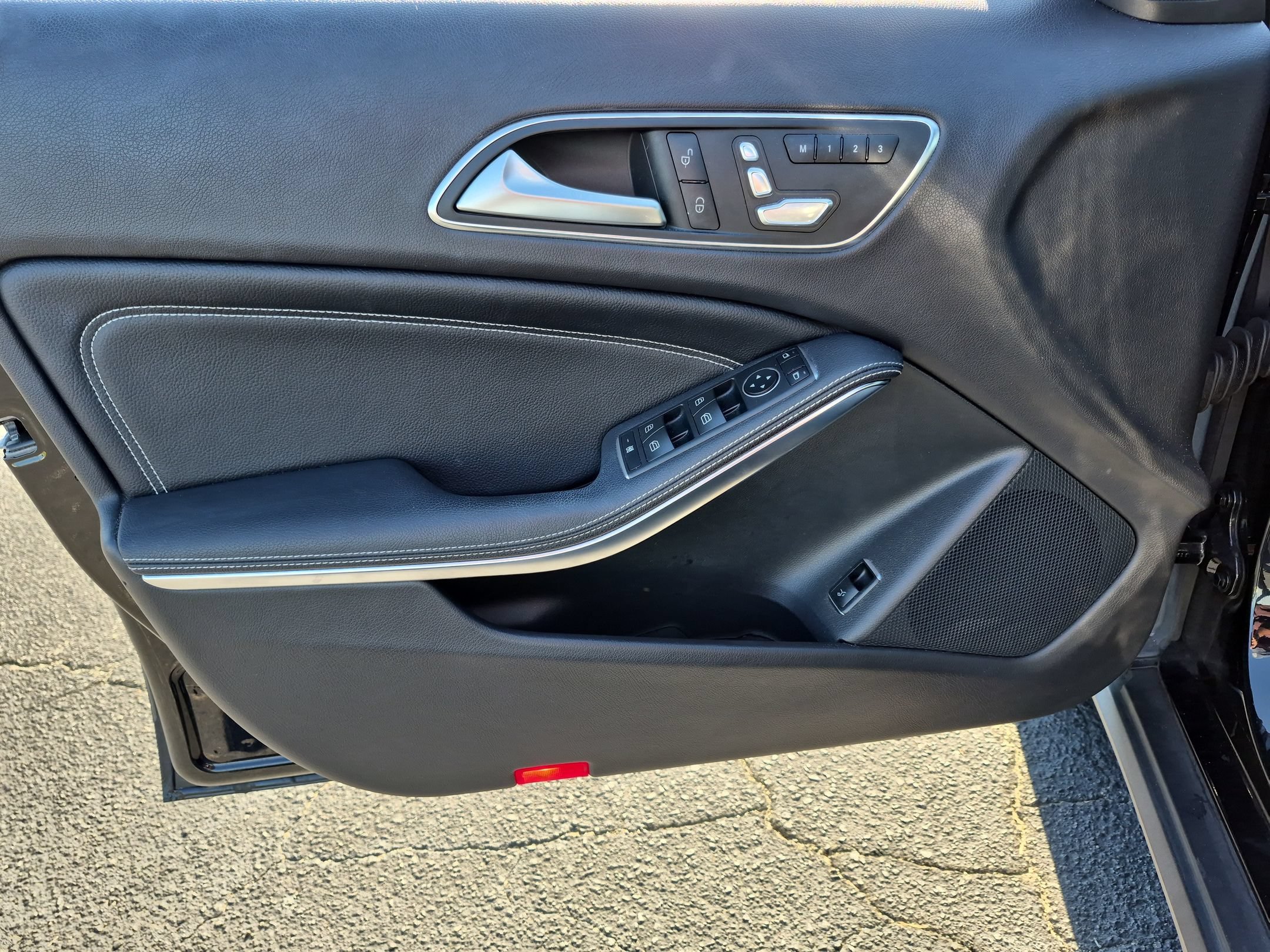 Used 2019 Cosmos Black Metallic Mercedes-Benz GLA 250 image 12