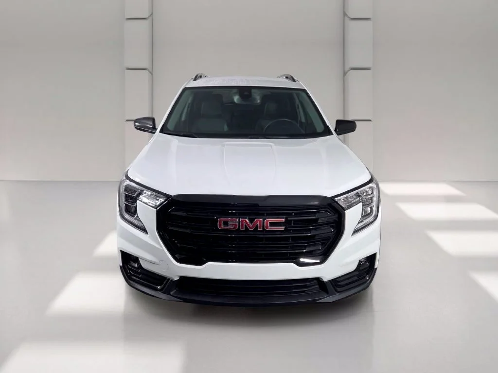 Used 2022 Summit White GMC SLT image 3