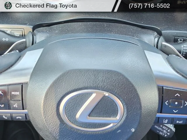 Used 2018 Nebula Gray Pearl Lexus 570 image 15