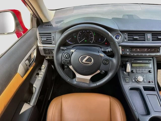 Used 2014 Red Line Lexus Hybrid image 16