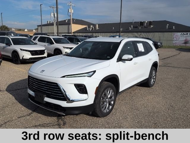Used 2025 Summit White Buick Preferred image 15