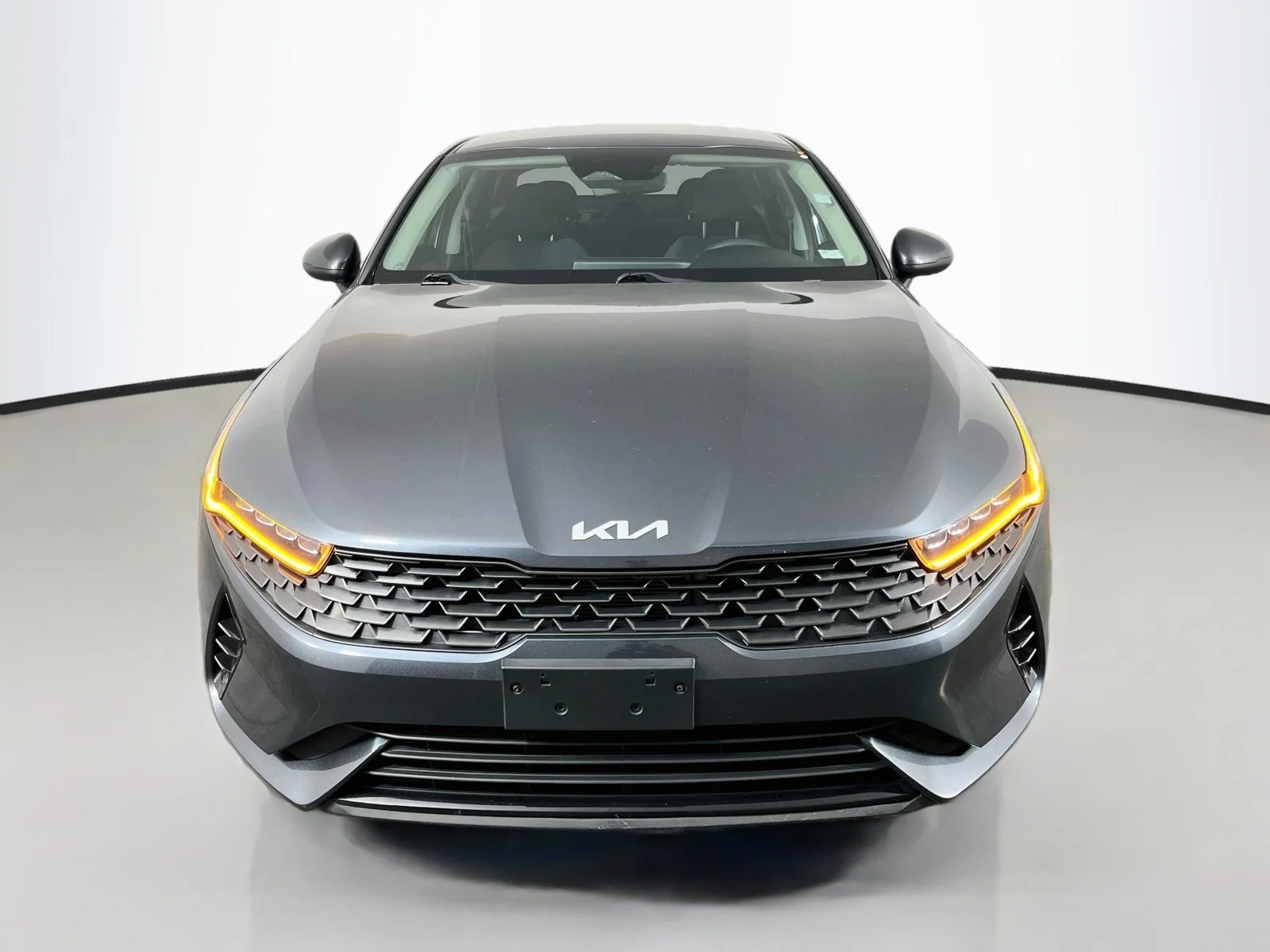Used 2023 Gray Kia LXS image 2