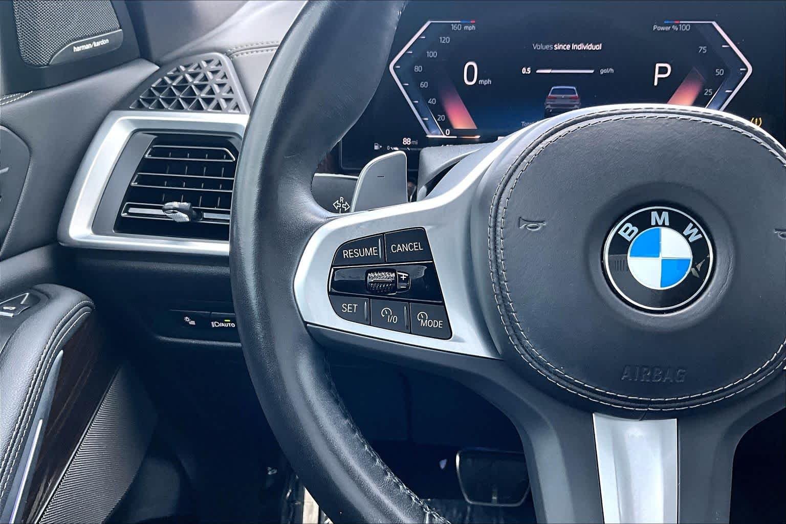Used 2024 Brooklyn Grey Metallic BMW xDrive40i image 33
