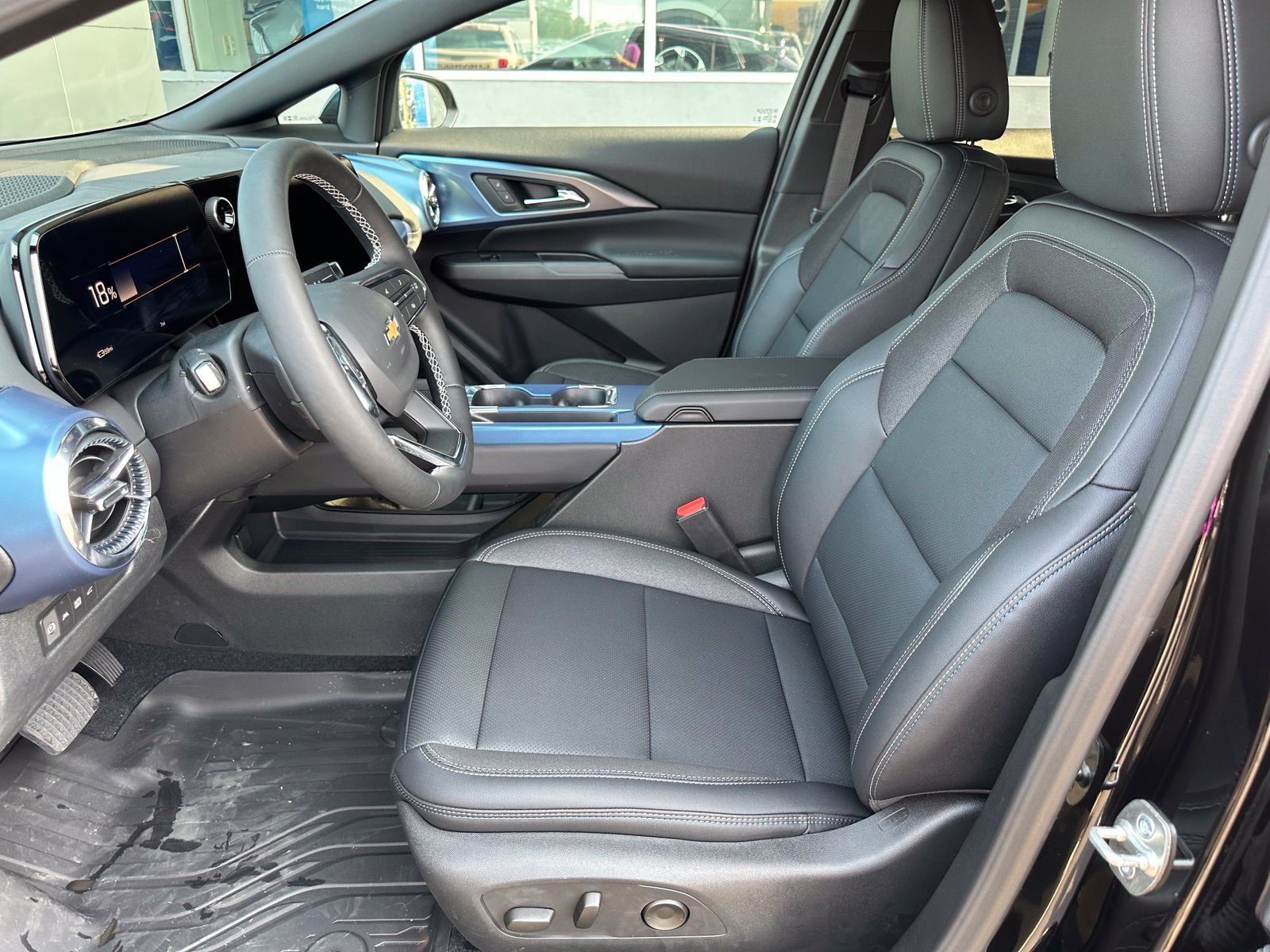 2026 Chevrolet Equinox EV 2LT - Photo 17