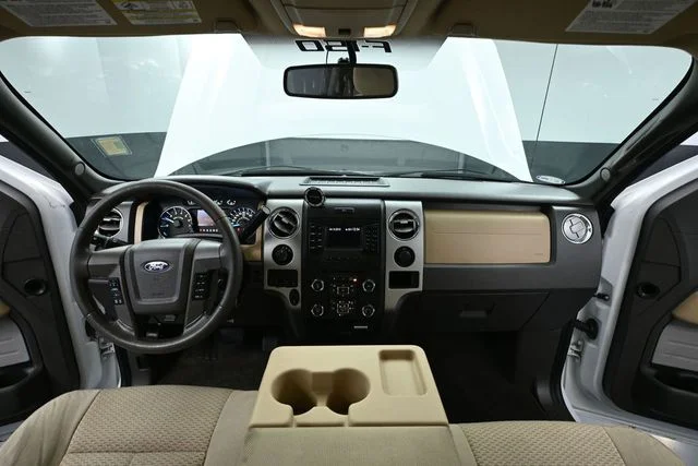 Used 2013 White Ford XLT image 18