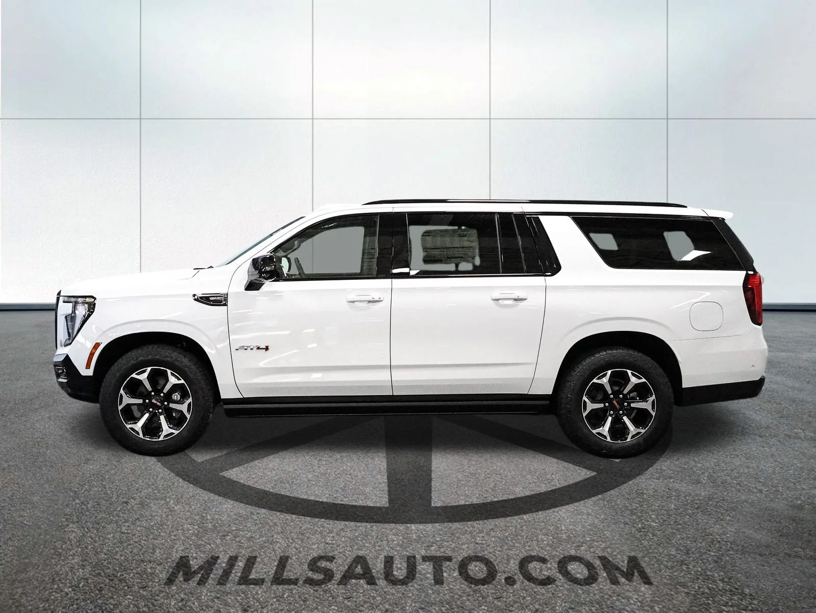 New 2026 White GMC AT4 image 3
