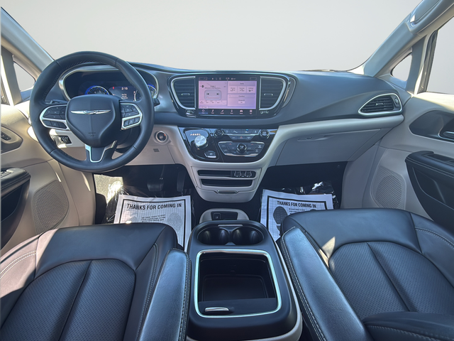 Used 2023 Gray Chrysler Touring L image 16