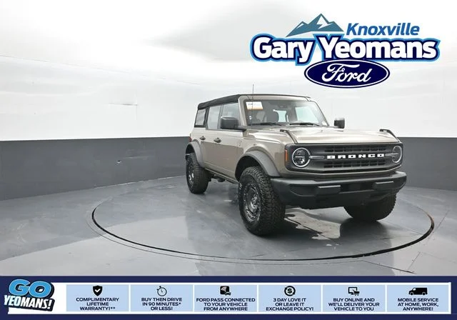 Certified Used 2025 Gray Ford Base image 1