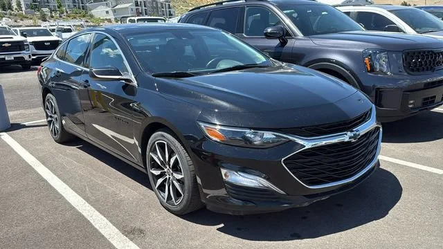 2023 Chevrolet Malibu RS - Photo 2
