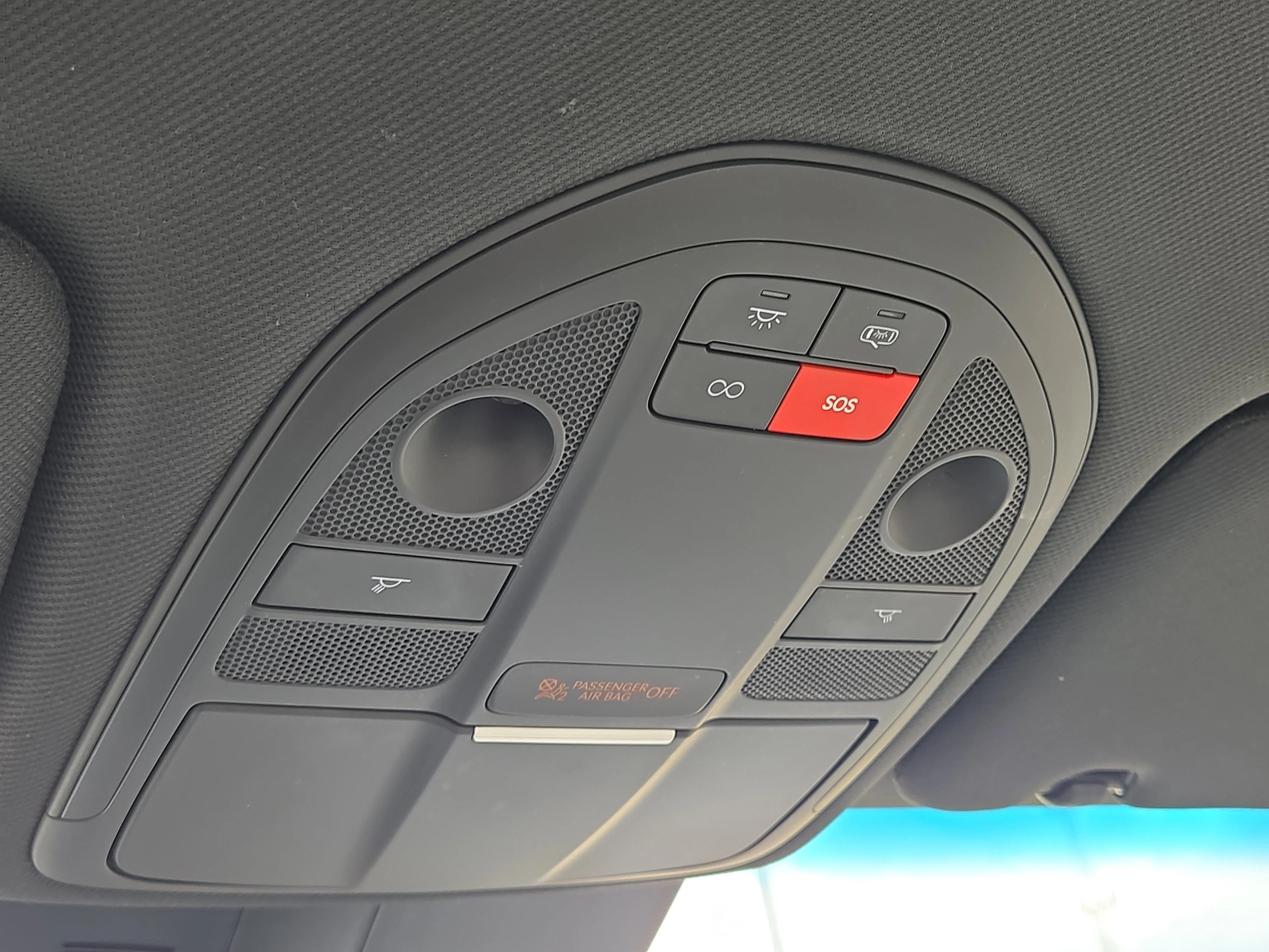 2025 GENESIS G70 Standard - Photo 31