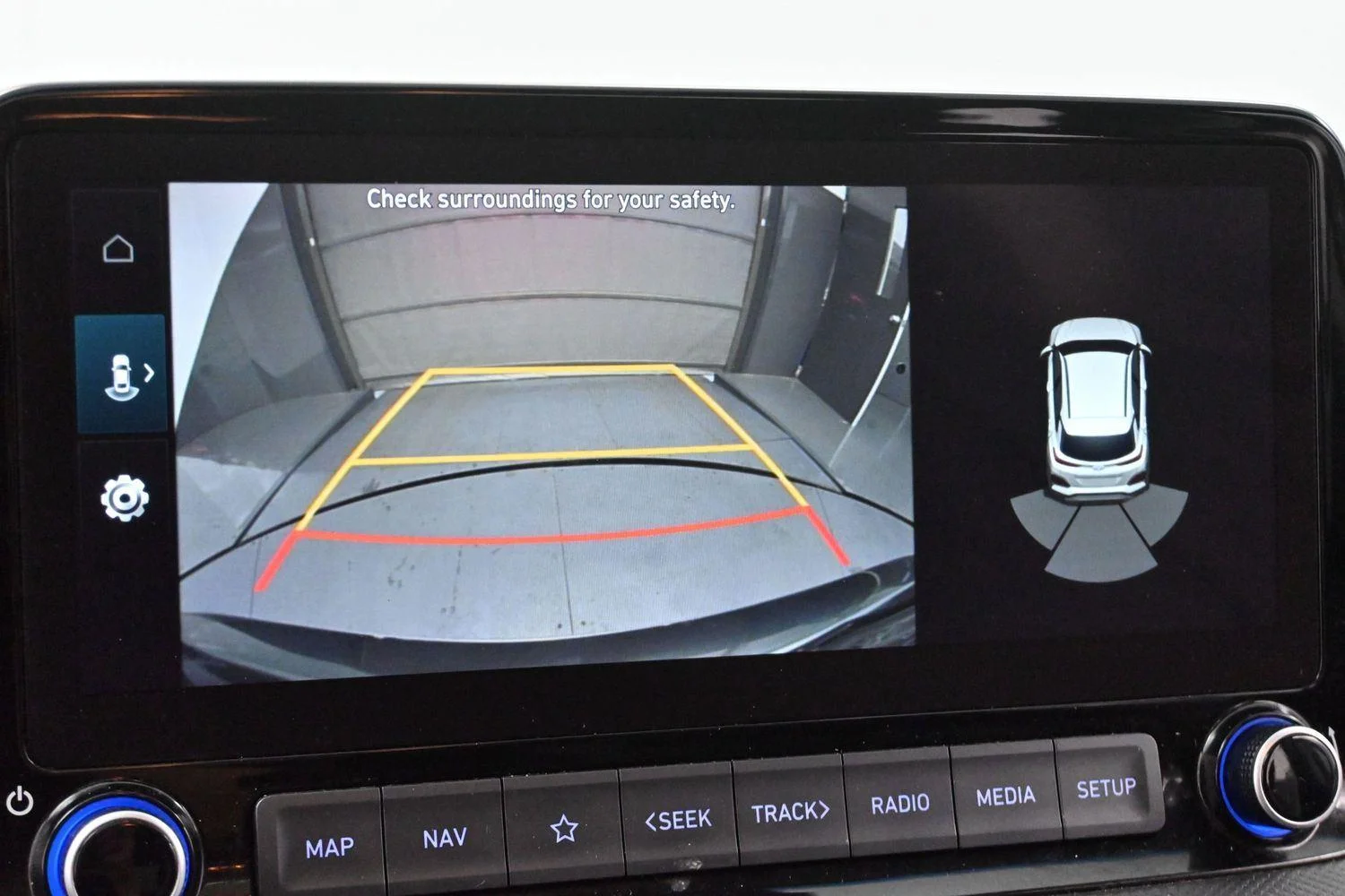 Used 2022 Thunder Gray Hyundai Limited image 20