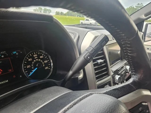 Used 2020 White Ford XL image 24