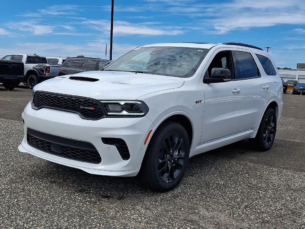 New 2026 White Knuckle Clear-Coat Exterior Paint Dodge GT Plus image 4