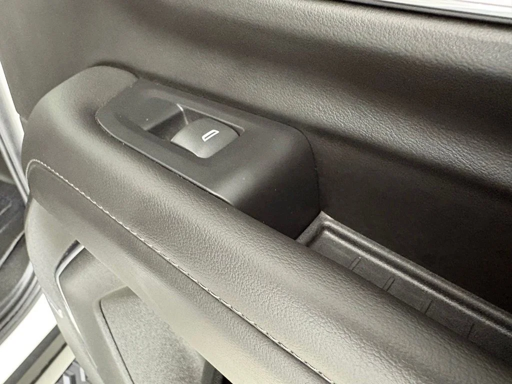 Used 2023 Beige Chevrolet Z71 image 19