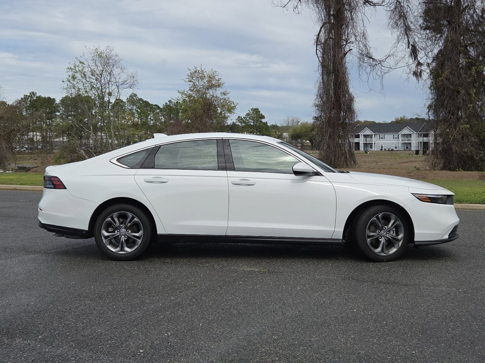 2023 Honda Accord EX - Photo 19