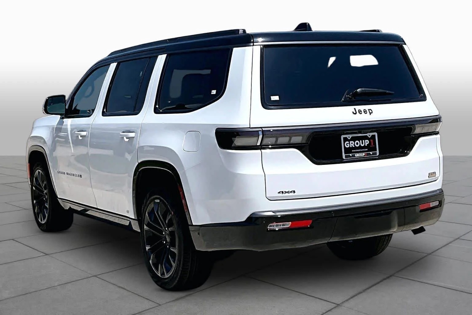 New 2026 Bright White Clearcoat Jeep Summit Reserve image 13