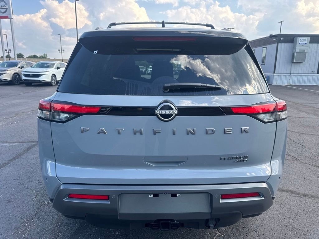 New 2026 Gray Nissan Platinum image 4