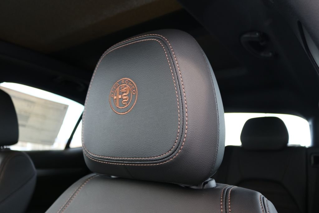 2025 Alfa Romeo Stelvio Intensa - Photo 26