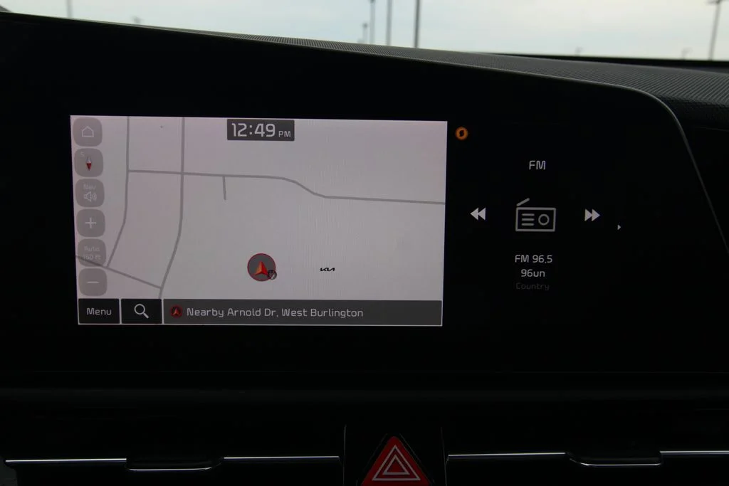Used 2023 Black Kia Wind image 13