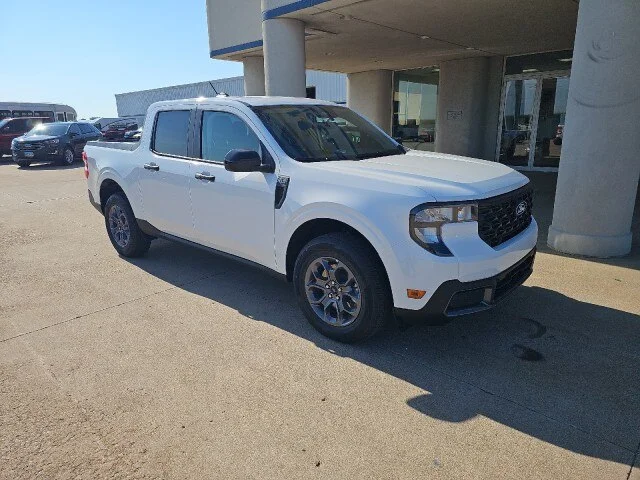 New 2026 Oxford White Ford XLT image 25