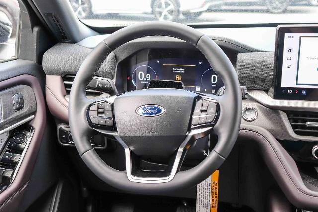 New 2026 Star White Metallic Tri-Coat Ford Platinum™ image 44
