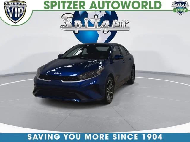 Used 2023 Blue Kia LXS image 4