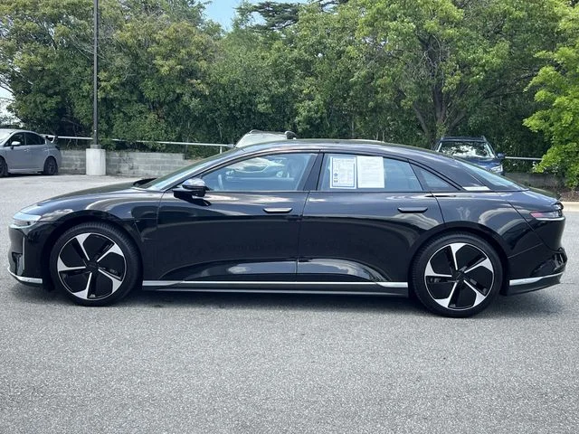 Used 2024  Lucid Touring image 10