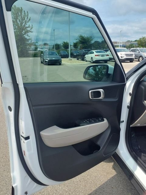 Certified Used 2025 Lunar Hyundai SEL image 18