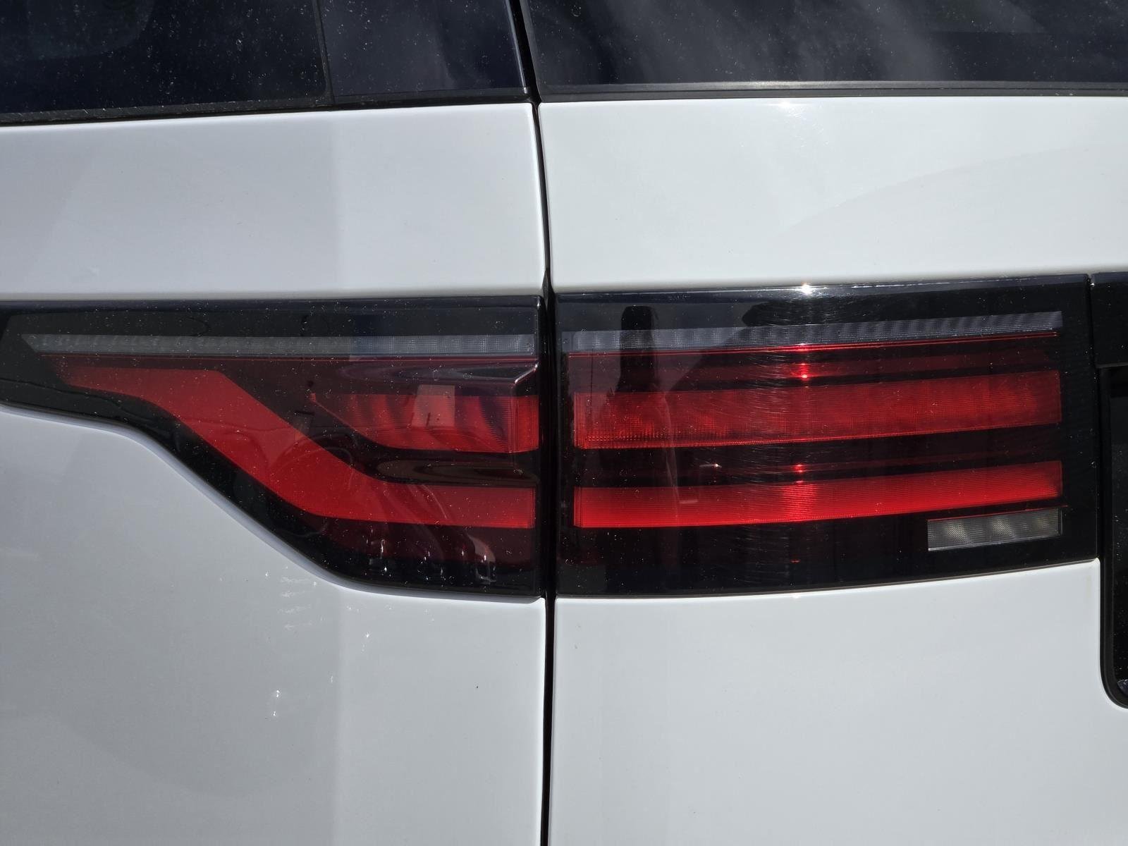 Used 2025 Fuji White Land Rover S image 8