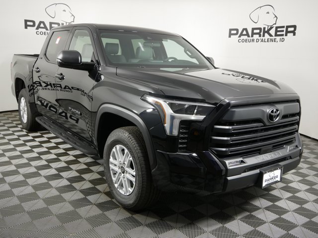 New 2026 Midnight Black Metallic Toyota SR5 image 4