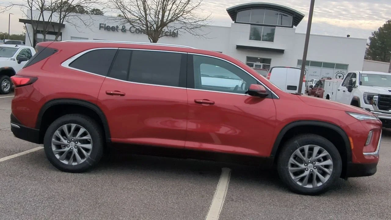 2025 Buick Enclave Preferred - Photo 9