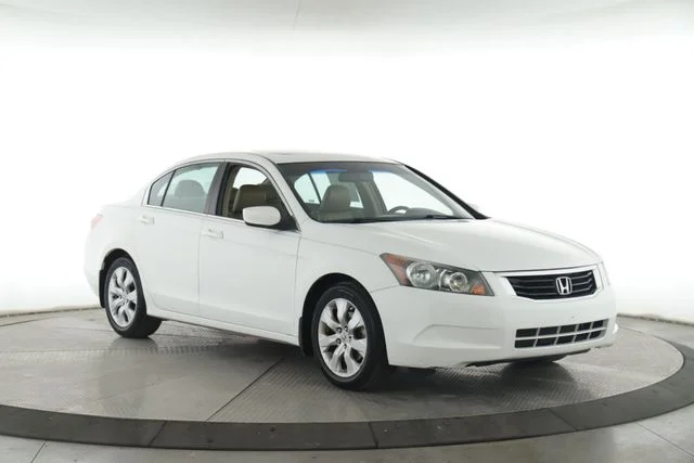 Used 2009 Honda Accord EX-L with VIN 1HGCP26829A121610 for sale in Findlay, OH